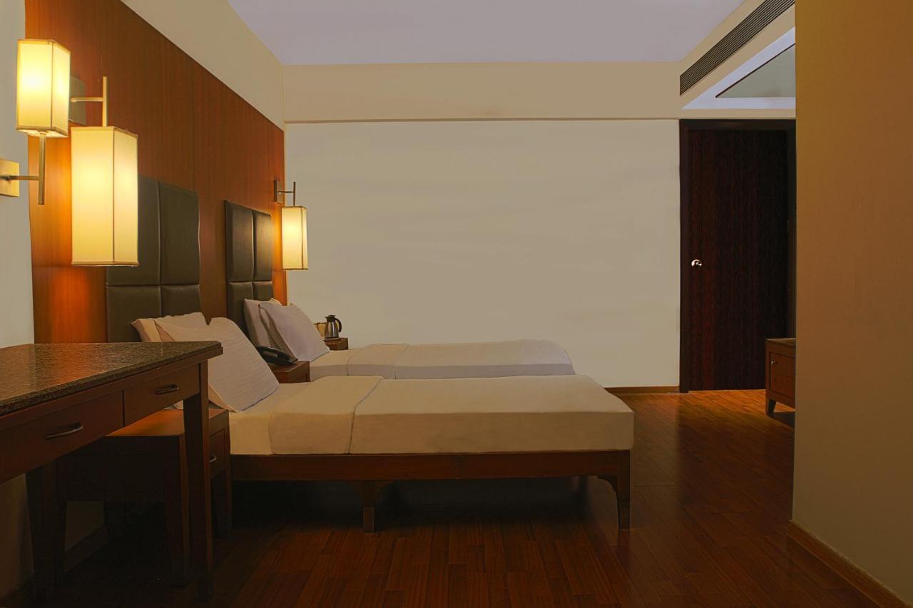 The Classique Club Mumbai Exteriör bild