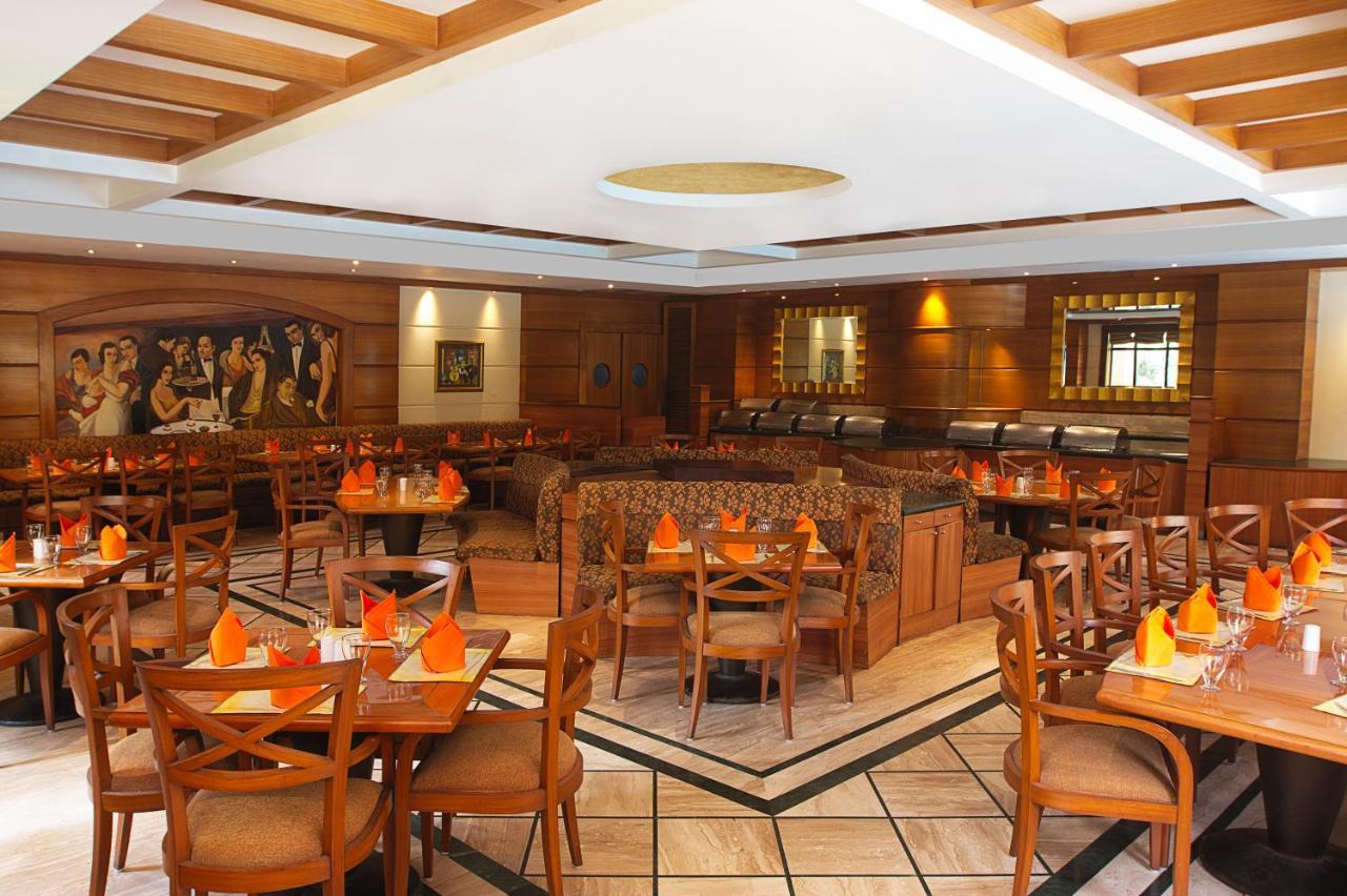 The Classique Club Mumbai Exteriör bild