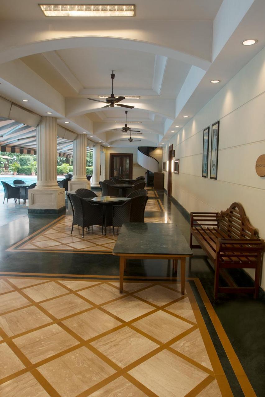 The Classique Club Mumbai Exteriör bild