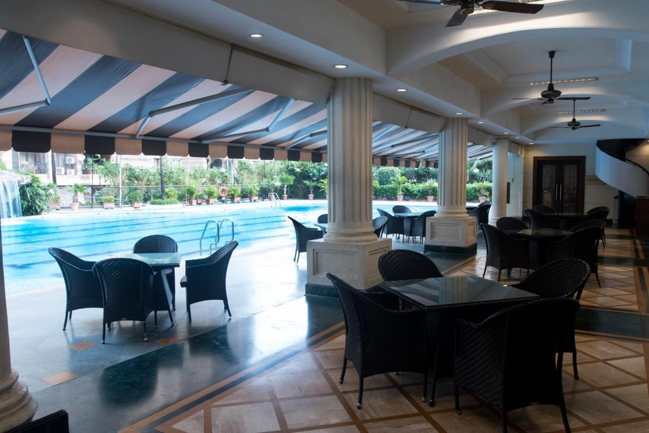 The Classique Club Mumbai Exteriör bild